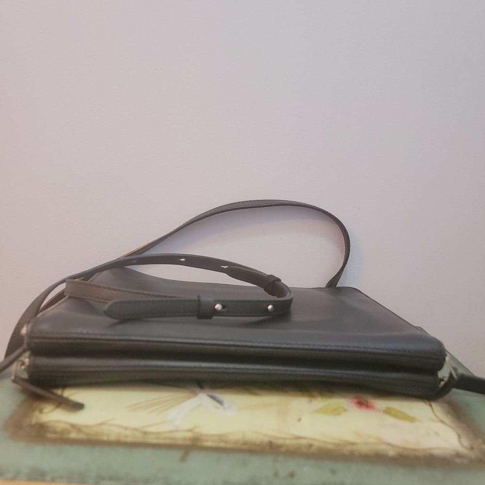 Everlane Black Leather Crossbody - Picture 13 of 15